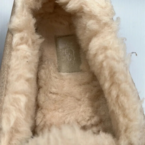 UGG Australia Classic Tan SHEEPSKIN MOCCASIN SLIPPERS 1012885H - Picture 3 of 10